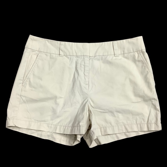 Women's Ann Taylor Loft 6 Small Shorts Chino Khakis Cream Cotton High Rise NWOT - Picture 2 of 9